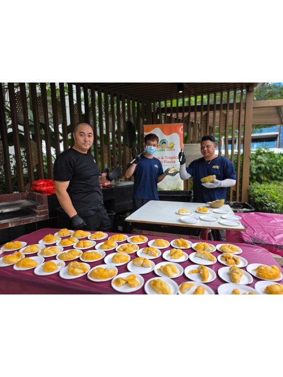 LIVE DURIAN AND FRUIT PARTY